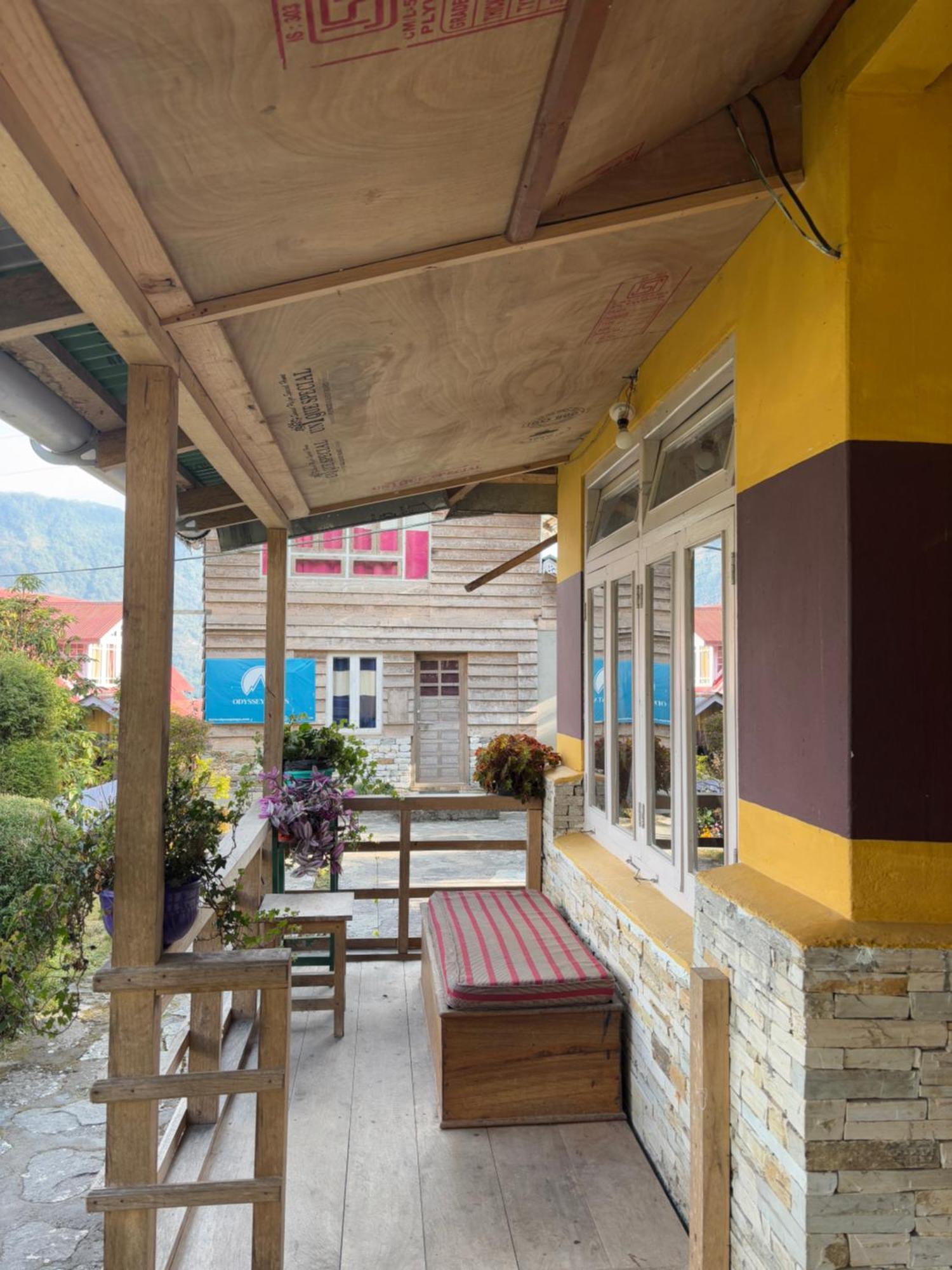 Odyssey'S Darap Eco Retreat Apartment Пелинг Екстериор снимка