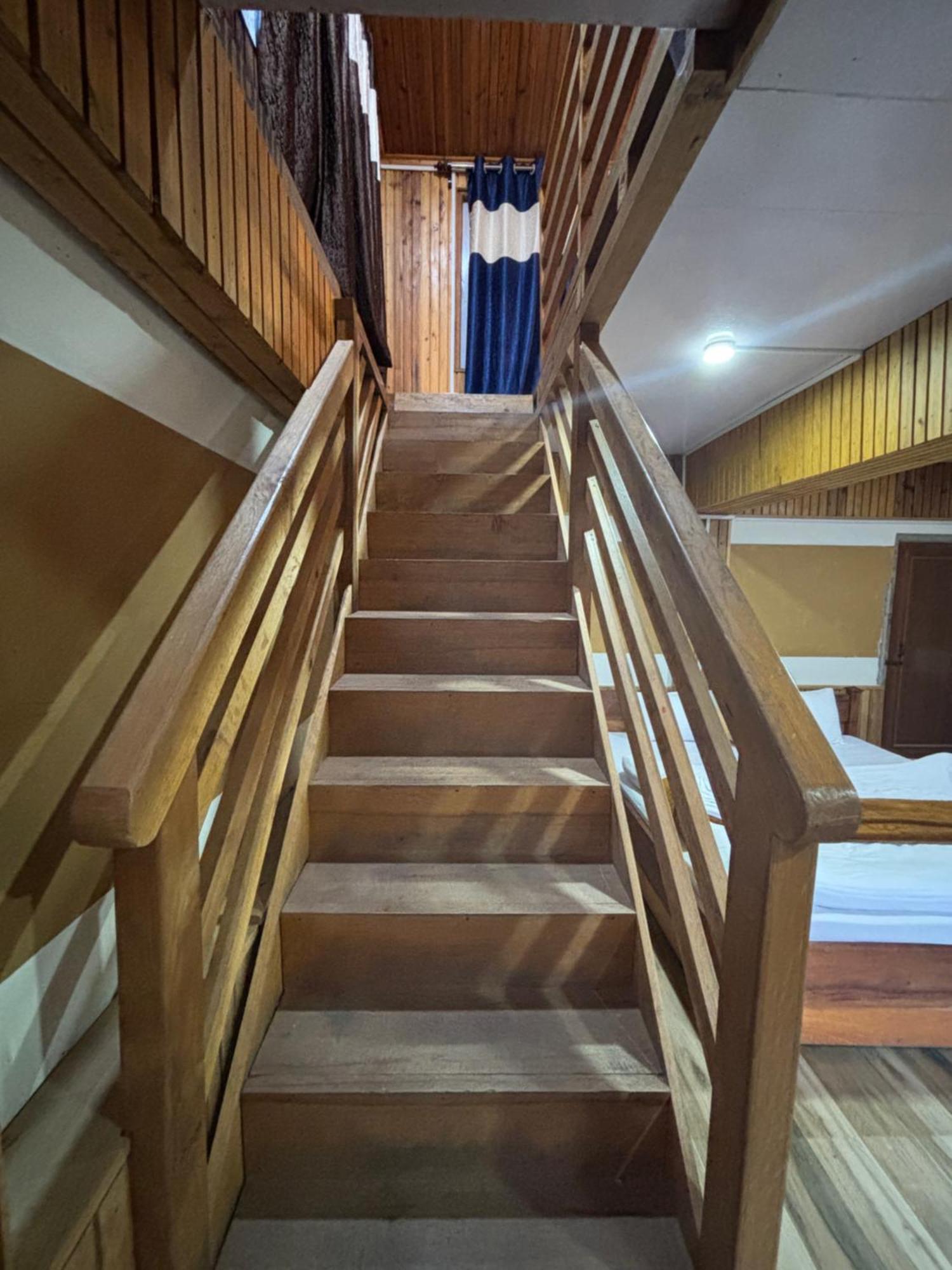 Odyssey'S Darap Eco Retreat Apartment Пелинг Екстериор снимка